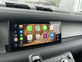 Land Rover Defender (2021) thumbnail 5