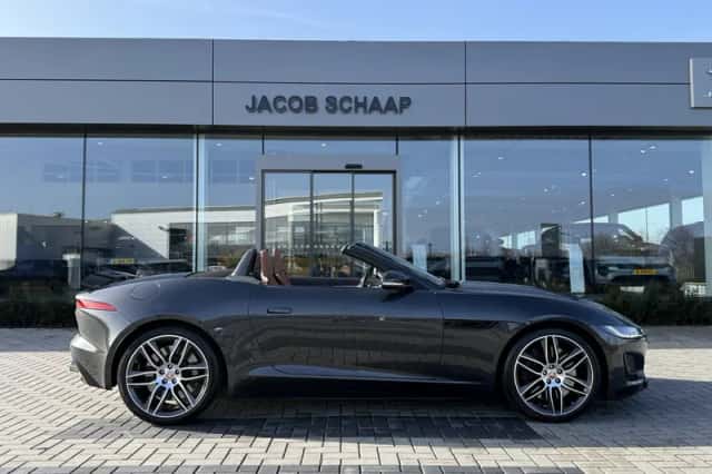 Jaguar F-Type (2021) thumbnail 6