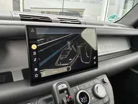 Land Rover Defender (2022) thumbnail 30