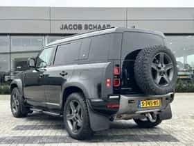 Land Rover Defender (2022) thumbnail 5