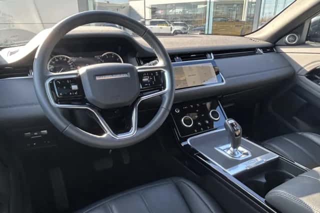 Land Rover Range Rover Evoque (2022) thumbnail 2