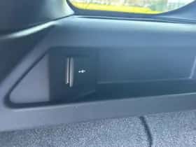 Land Rover Discovery Sport (2022) thumbnail 18