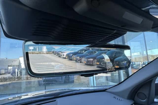 Land Rover Discovery Sport (2022) thumbnail 27