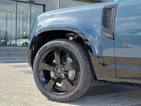 Land Rover Defender (2026) thumbnail 22