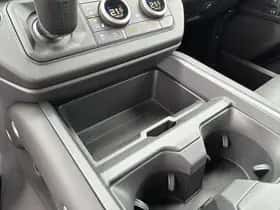 Land Rover Defender (2026) thumbnail 24