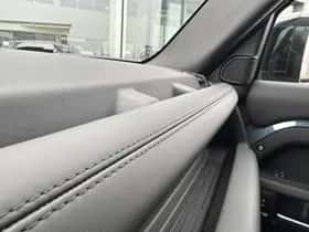Land Rover Defender (2026) thumbnail 34