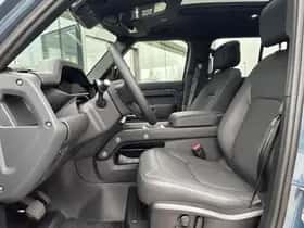 Land Rover Defender (2026) thumbnail 5