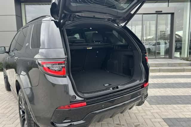 Land Rover Discovery Sport (2026) thumbnail 17