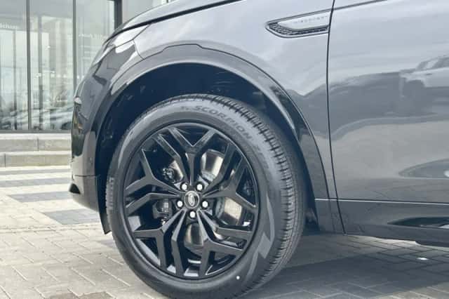 Land Rover Discovery Sport (2026) thumbnail 23