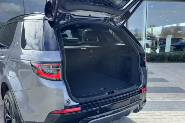 Land Rover Discovery Sport (2026) thumbnail 17