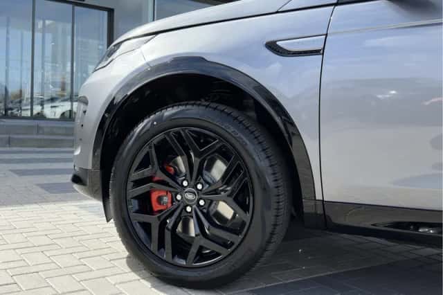 Land Rover Discovery Sport (2026) thumbnail 23