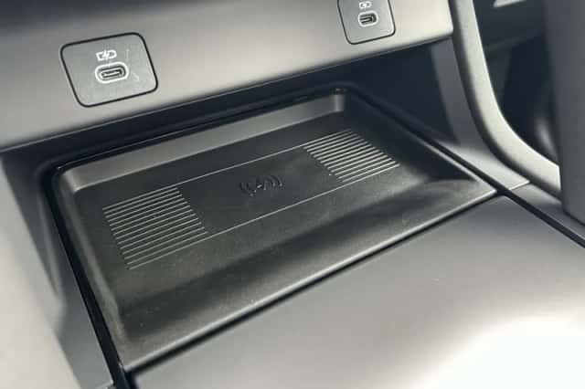 Land Rover Discovery Sport (2026) thumbnail 25
