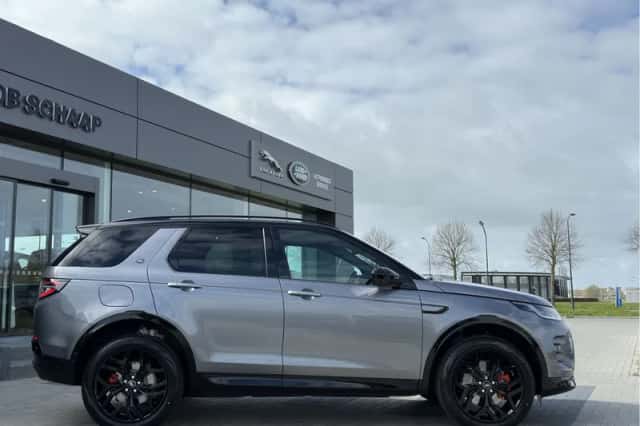 Land Rover Discovery Sport (2026) thumbnail 9