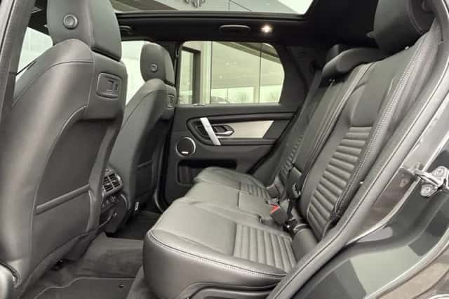Land Rover Discovery Sport (2026) thumbnail 10