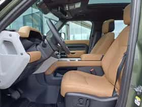 Land Rover Defender (2026) thumbnail 6
