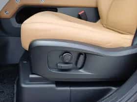 Land Rover Defender (2026) thumbnail 7