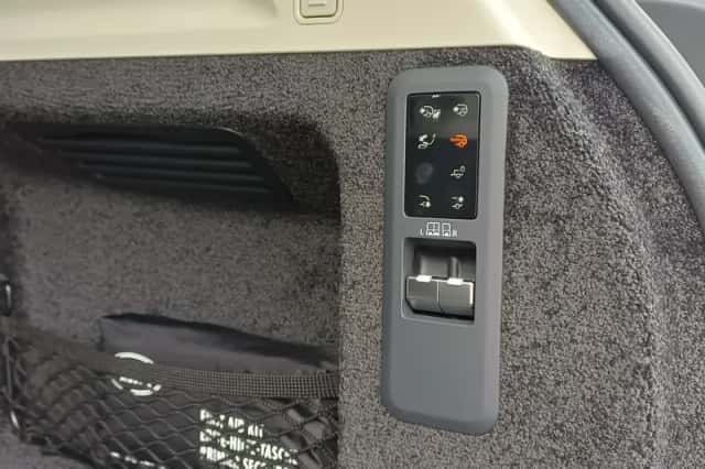 Land Rover Range Rover (2026) thumbnail 26