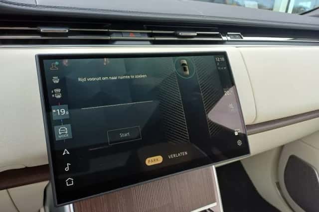 Land Rover Range Rover (2026) thumbnail 35