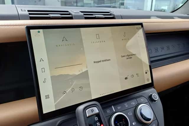 Land Rover Defender (2026) thumbnail 14