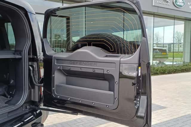 Land Rover Defender (2026) thumbnail 19