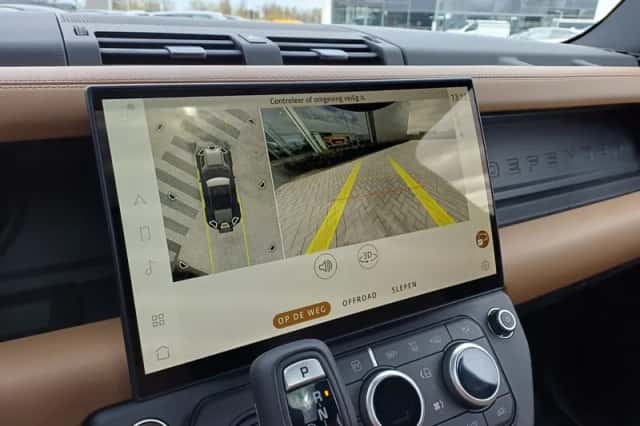 Land Rover Defender (2026) thumbnail 20
