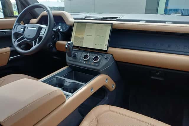 Land Rover Defender (2026) thumbnail 36