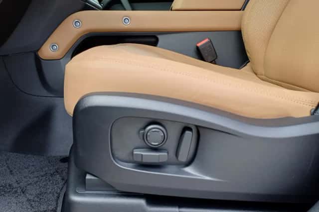 Land Rover Defender (2026) thumbnail 7