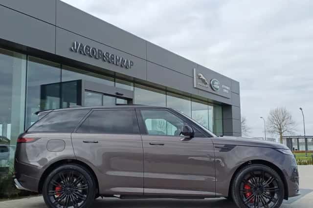 Land Rover Range Rover Sport (2026) thumbnail 11