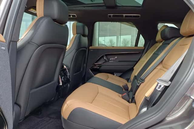Land Rover Range Rover Sport (2026) thumbnail 12