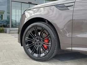 Land Rover Range Rover Sport (2026) thumbnail 16