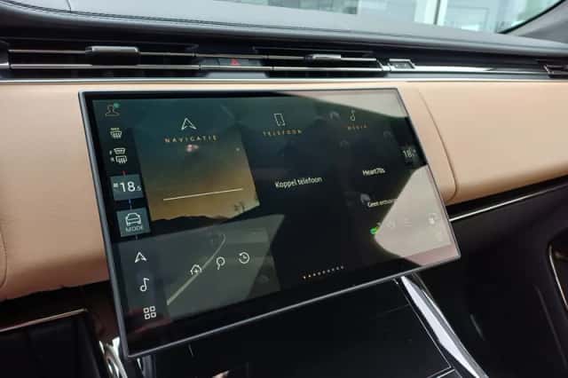 Land Rover Range Rover Sport (2026) thumbnail 17