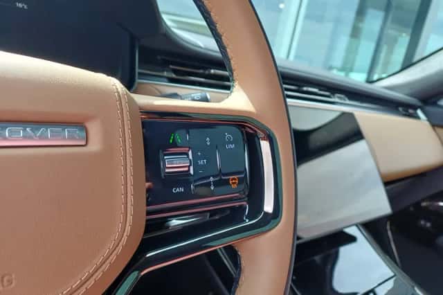 Land Rover Range Rover Sport (2026) thumbnail 5
