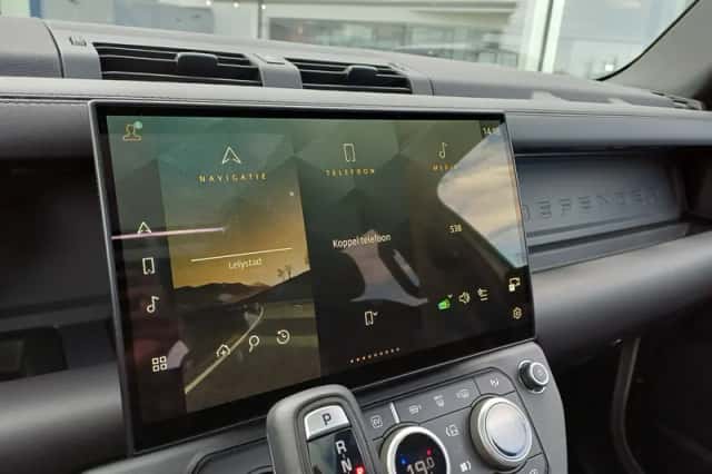 Land Rover Defender (2026) thumbnail 14