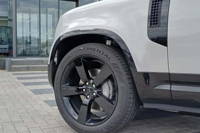 Land Rover Defender (2026) thumbnail 23