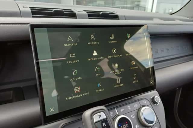 Land Rover Defender (2026) thumbnail 24