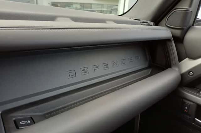 Land Rover Defender (2026) thumbnail 27