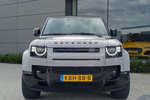 Land Rover Defender (2026) thumbnail 34