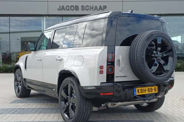 Land Rover Defender (2026) thumbnail 5