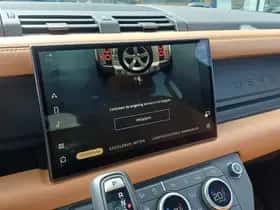 Land Rover Defender thumbnail 21