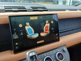 Land Rover Defender thumbnail 8