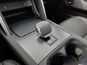 Land Rover Discovery Sport thumbnail 3