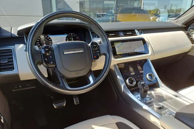 Land Rover Range Rover Sport (2022) thumbnail 2