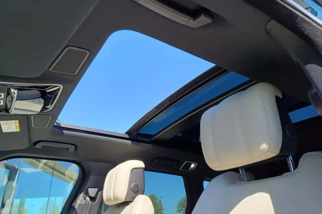 Land Rover Range Rover Sport (2022) thumbnail 17