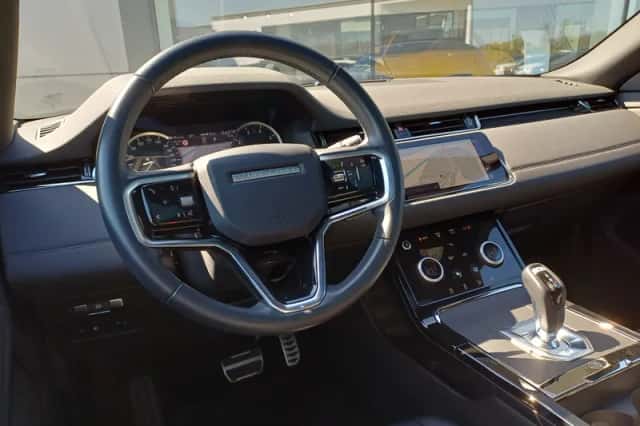 Land Rover Range Rover Evoque (2022) thumbnail 2