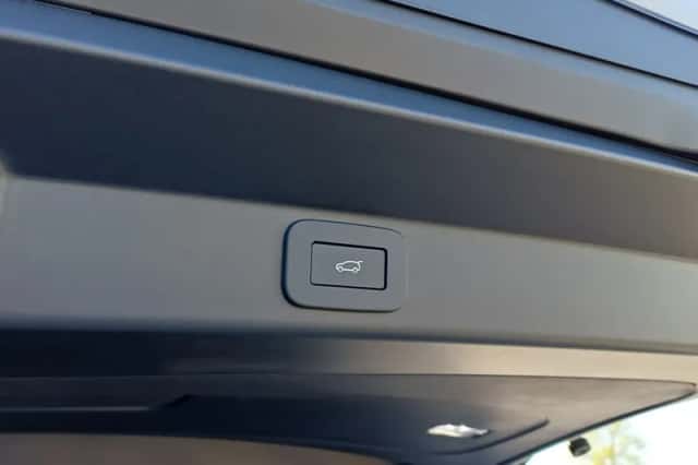 Land Rover Range Rover Sport (2026) thumbnail 18