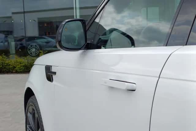 Land Rover Range Rover Sport (2026) thumbnail 25