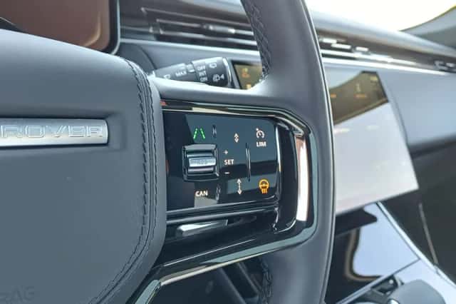 Land Rover Range Rover Sport (2026) thumbnail 4