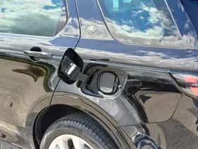 Land Rover Discovery Sport (2020) thumbnail 26