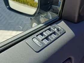 Land Rover Discovery Sport (2020) thumbnail 29