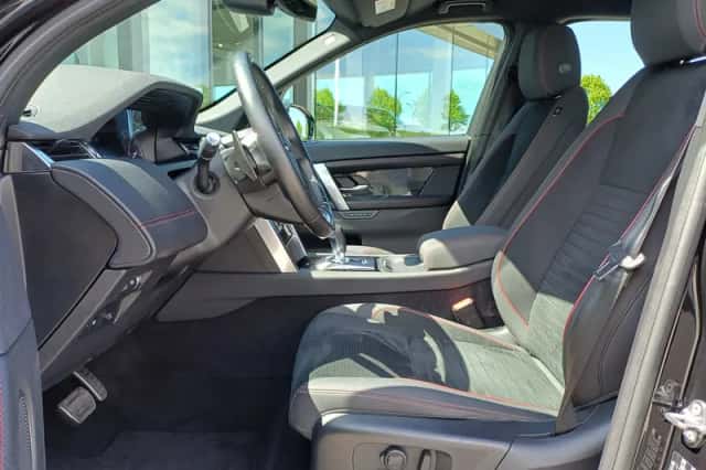 Land Rover Discovery Sport (2020) thumbnail 6